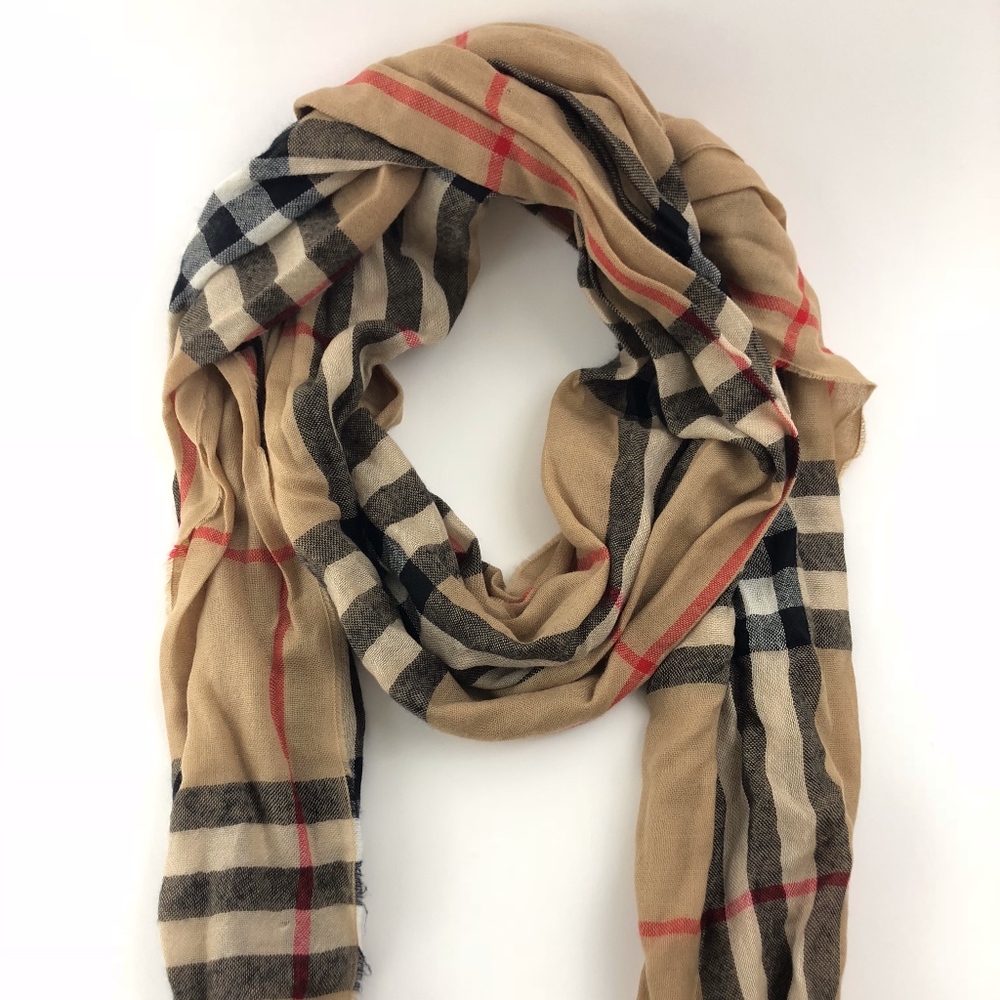 Burberry Lightweight Cashmere Check Long Scraf
